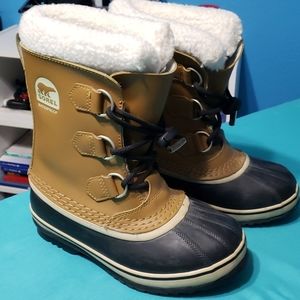 Sorel winter waterproof boot sz 2